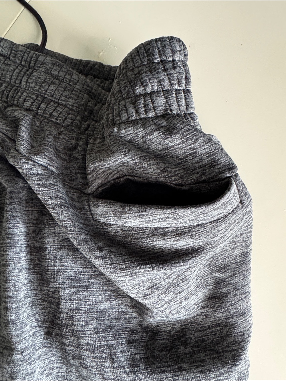 Mens Small Under Armour Gray Heather Athletic Sweatpants - Picture 4 of 6